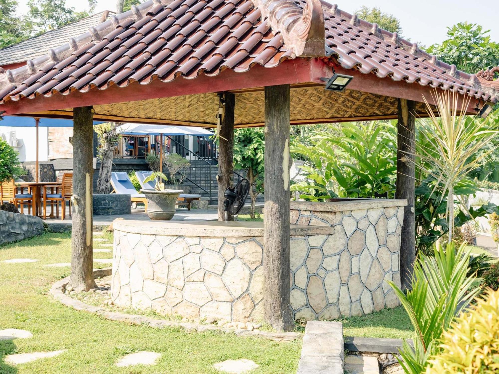 House Of Belasun Palabuhanratu Exterior photo